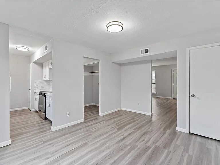 4154 Belle Park Dr — Photo 8