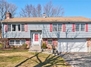 130 Oxford Rd, Milford, CT 06460