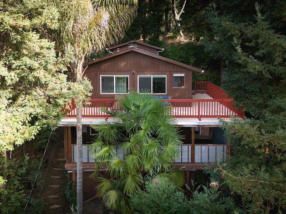 1st image of 2454 Redwood Dr