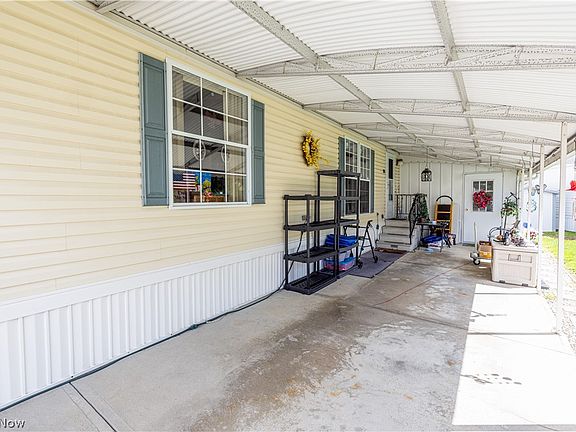 2nd image of 4 Sunrise Blvd
