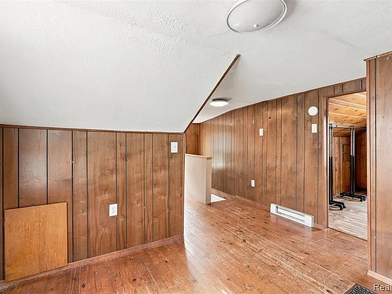 329 W Sonoma Ave — Photo 16