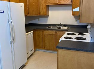 325 Eastdale Dr #5, Bismarck, ND 58501