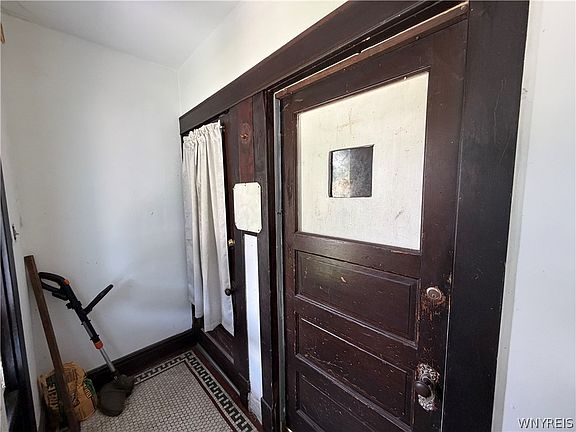 3rd image of 334 Northland Ave
