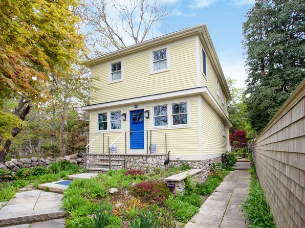 117 Gardiner Road, Woods Hole, MA 02543