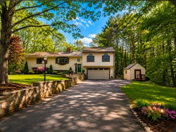 50 Edinburgh Drive, Bedford, NH 03110