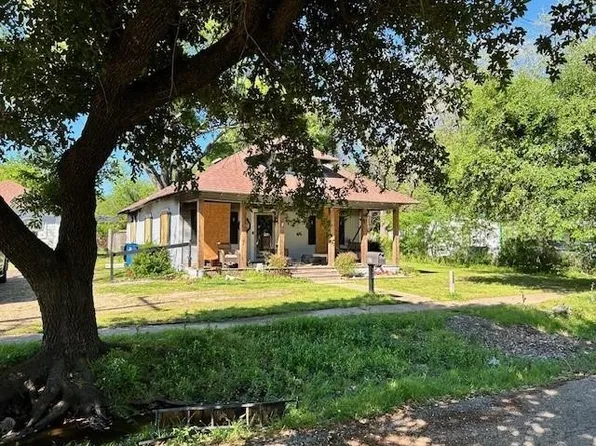 207 E Elmo St, Kaufman, TX 75142