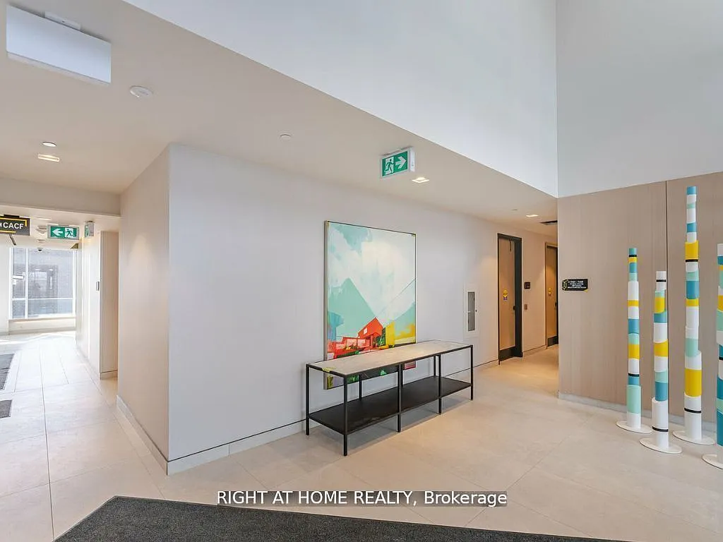 2 bed, $2,700 — Photo 3