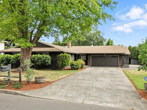 3359 SE Pine St, Hillsboro, OR 97123