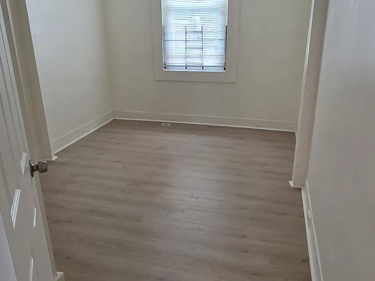 4001 Derby Manor Dr #1E — Photo 5