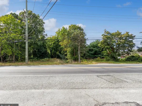 1011 W Sherman Ave, Vineland, NJ 08360