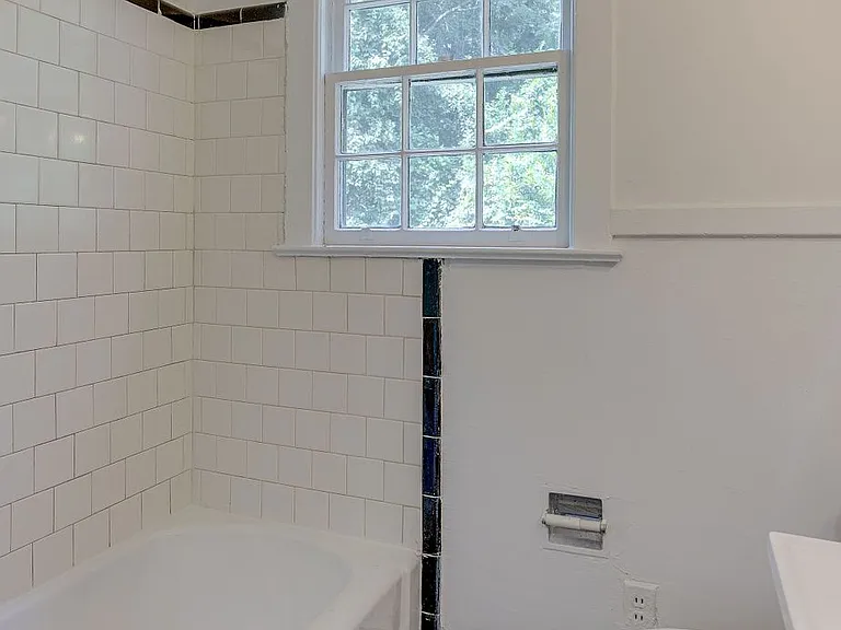 1 Riverside Dr #D — Photo 12