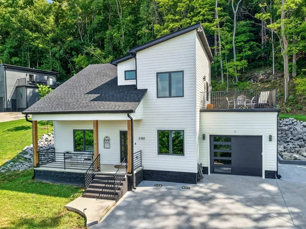 2343 Shoreside Dr, Smithville, TN 37166