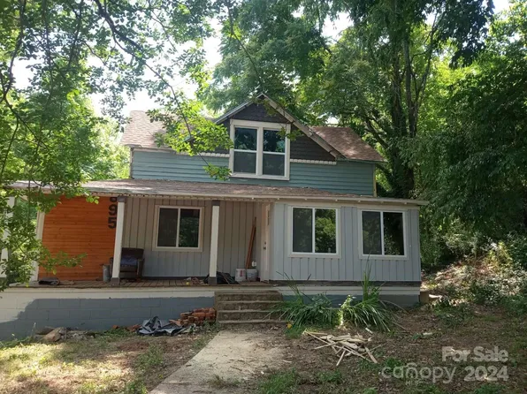 895 N Trade St, Tryon, NC 28782