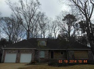 638 Cliffview Dr, Brandon, MS 39047