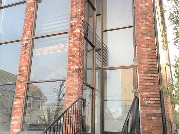 4th image of 10 Roberts St APT 25