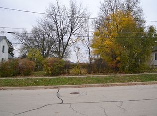 208 E 20th Ct, Lockport, IL 60441