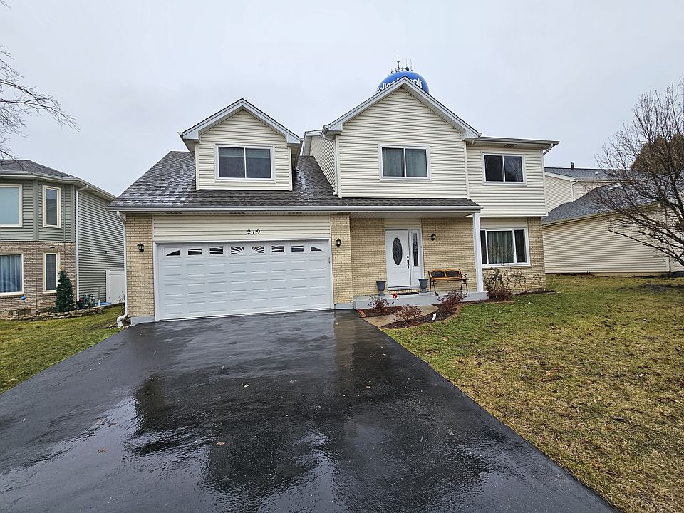 1st image of 219 N Canyon Dr