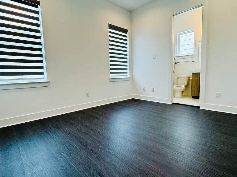 5855 Dolores St — Photo 15