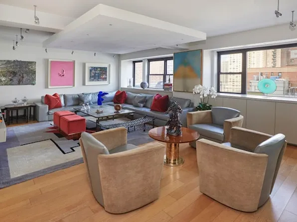 510 East 86th Street image 9 of 15