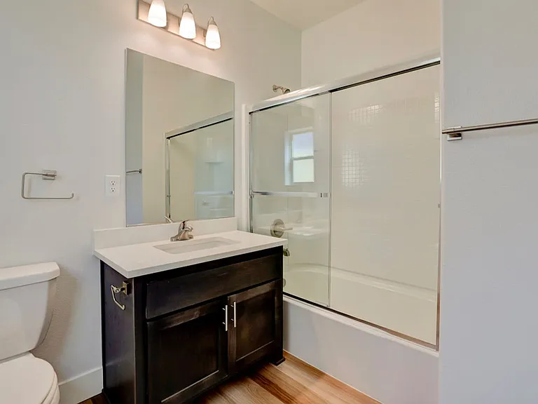 The Enclave Apartments — Photo 11
