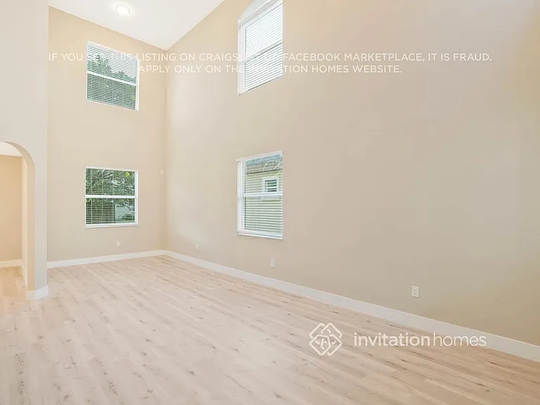 18874 SW 319th St — Photo 3