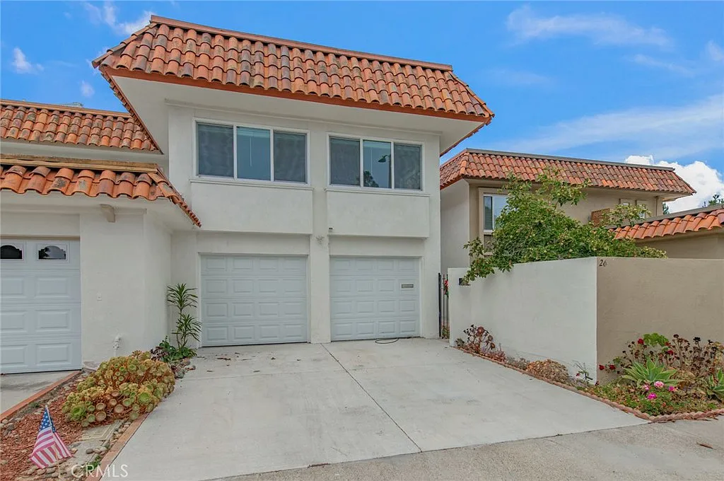 4 bed, 2512 sqft, $7,288 — Photo 3