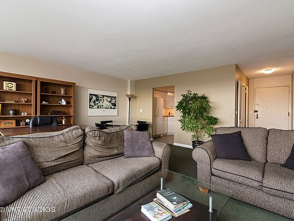 4th image of 2800 N Lake Shore Dr APT 1508