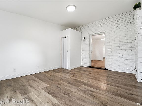 5th image of 17351 Appoline St