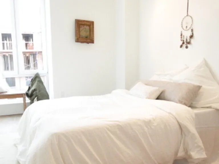 74 Maujer St #2G — Photo 11