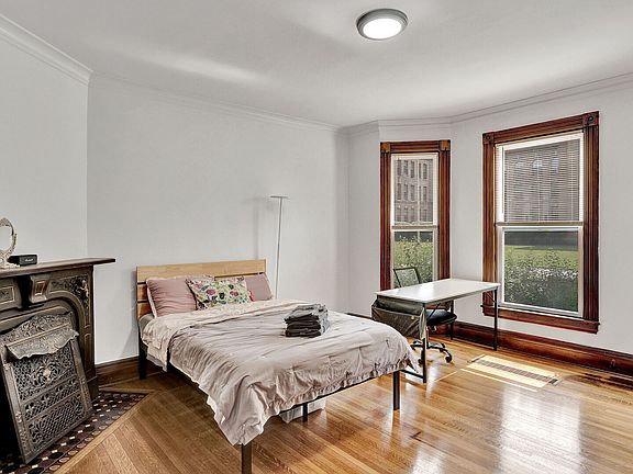 4th image of 407 Alexander St