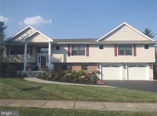 681 Claire Rd, Warminster, PA 18974