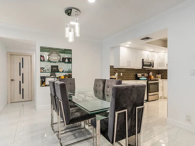 321 S San Vicente Blvd #903 — Photo 15