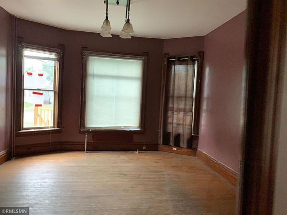 5th image of 427 E Broadway St