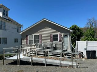 237 W Earley Ave, Coaldale, PA 18218