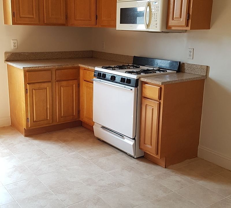 1st image of 175 Hawthorne St APT 6A