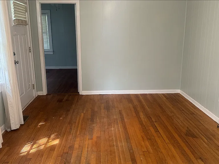 226 W Pine St — Photo 3