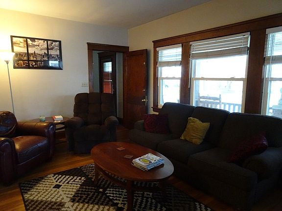 3rd image of 2044 Richland Ave