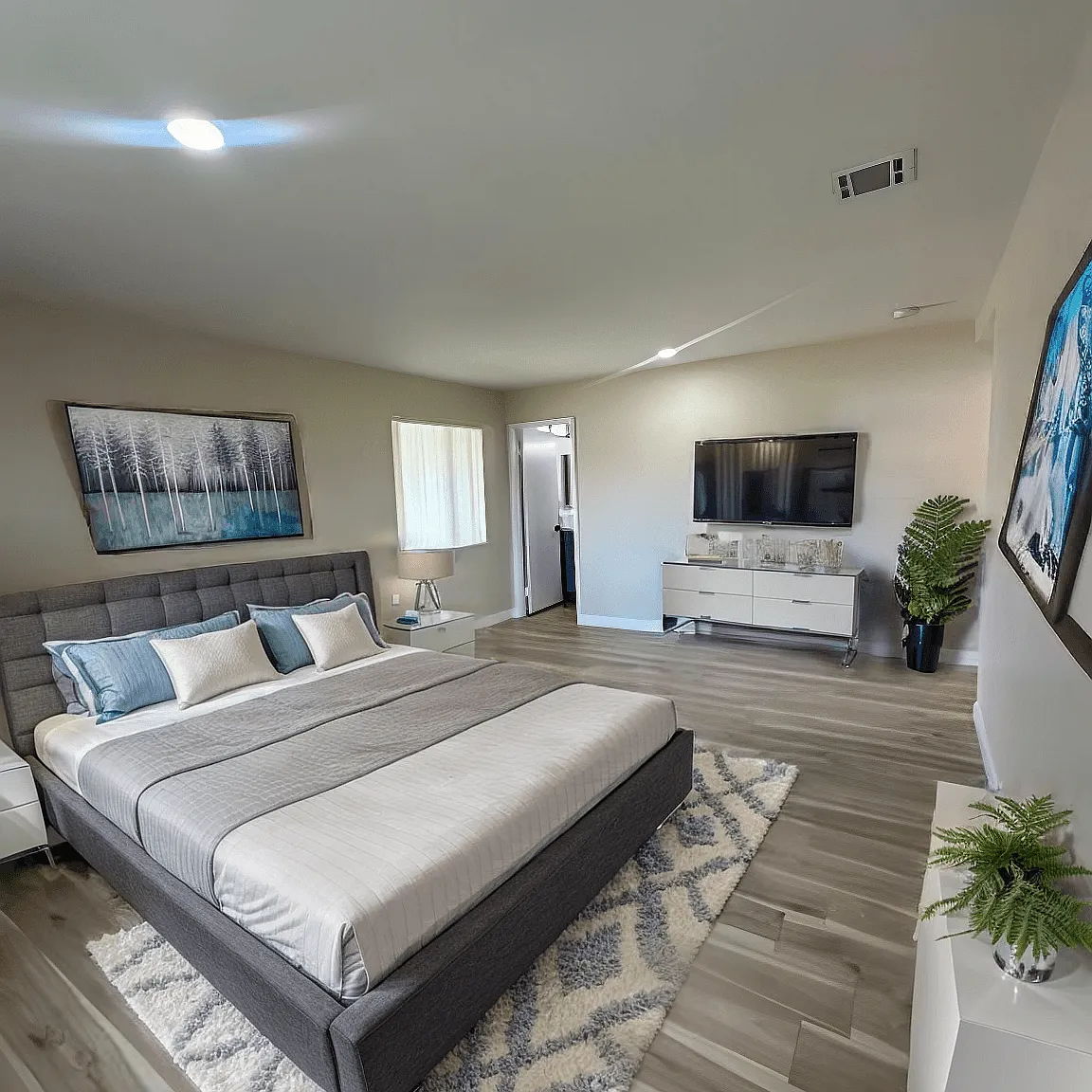 Coventry Square Apartments — Photo 3