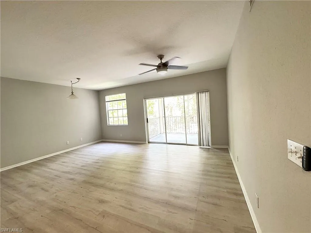 3 bed, 2.0 bath, 1325 sqft, $2,250 — Photo 4