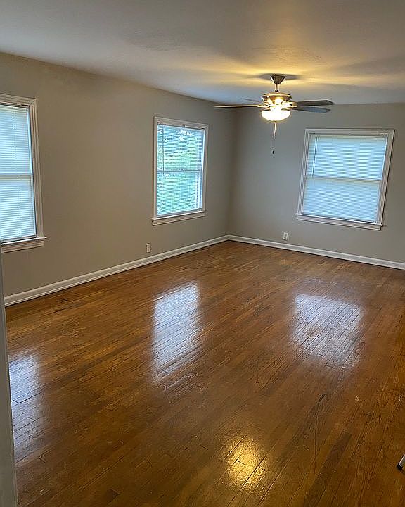 1st image of 230 Senisa Dr
