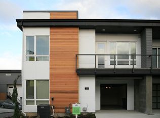 320 2nd St S #17, Kirkland, WA 98033