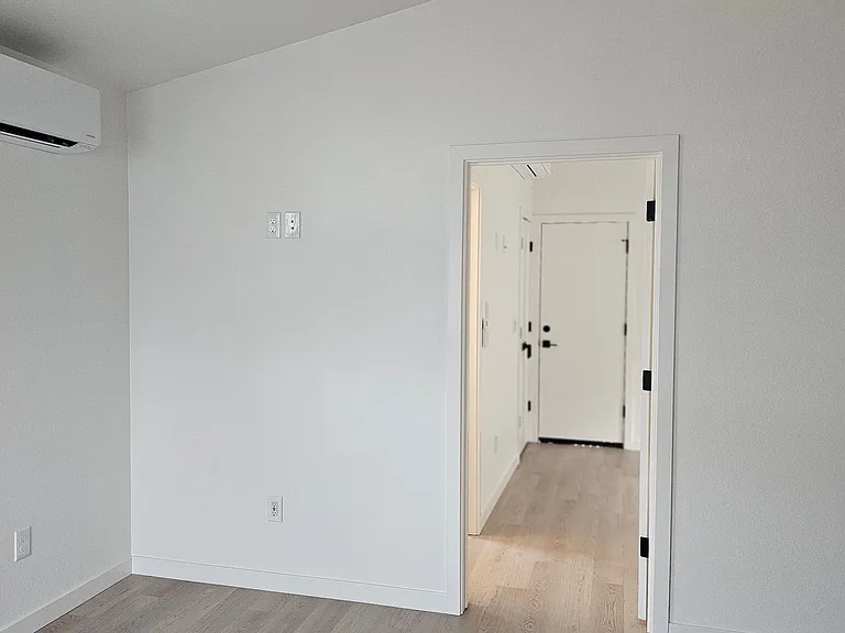 376 Marna Dr — Photo 7