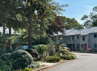 855 W Main St APT 9, Hyannis, MA 02601