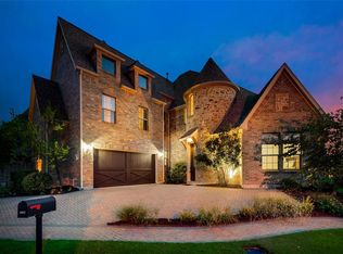 6825 Chase St, North Richland Hills, TX 76182