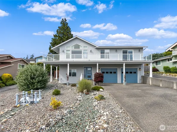 5202 Sterling Drive, Anacortes, WA 98221