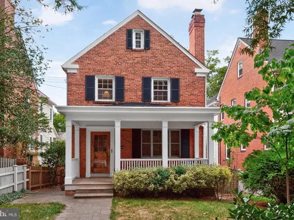 6136 30th St NW, Washington, DC 20015