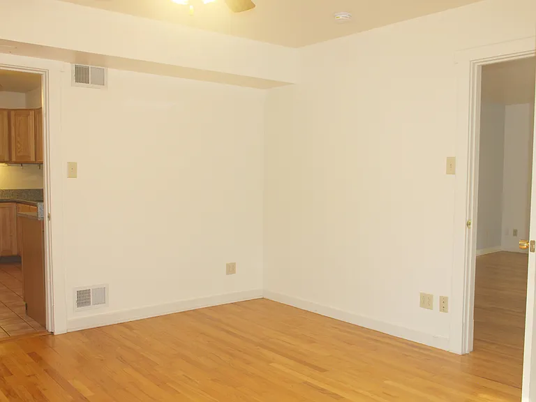 5840 Alderson St #4 — Photo 35