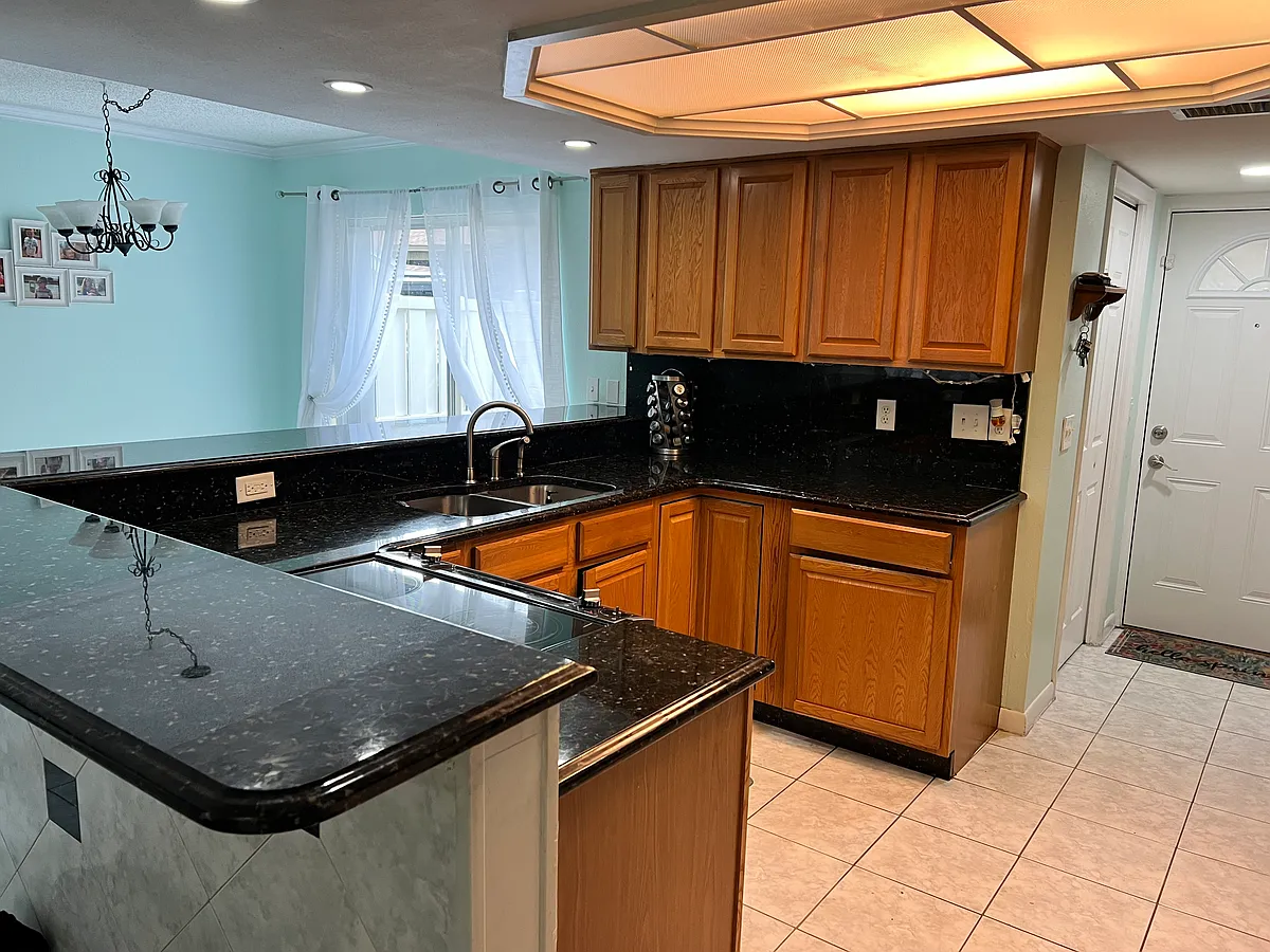 Building Photo - 7201 San Luis Ct