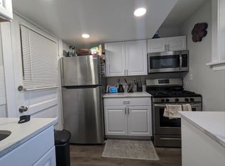 127 W Virginia St #5, Elmhurst, IL 60126