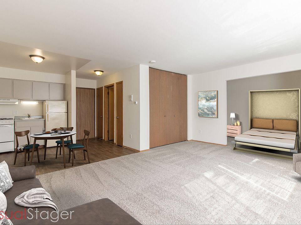 1st image of 2645 N Farwell Ave #101